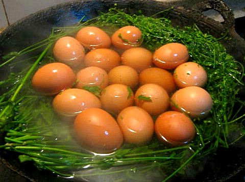 3月3 煮鸡蛋 : 地菜煮鸡蛋 做法和 地菜煮鸡蛋 的好