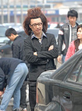 惊现史上最雷<em>发型男</em>! - e号码头 - e度教育论坛