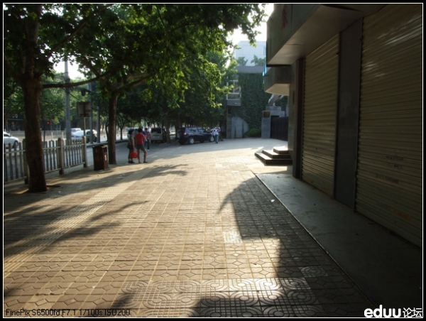 【小兔跑考场】2012中考83中考点踩点归来~