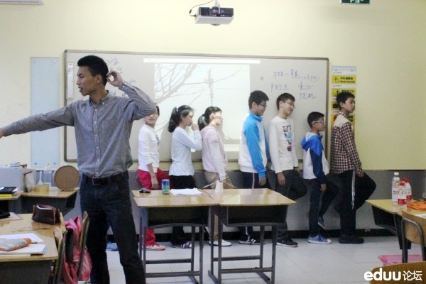 4月29日物理公开课现场报道,物理看花水中望月