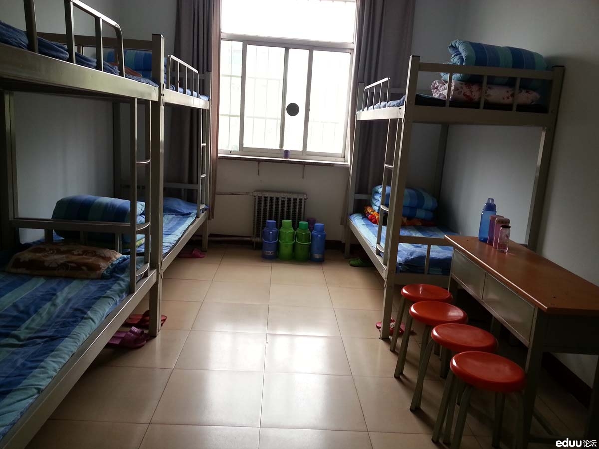 太原第二外国语学校高中部开放日:学校环境、