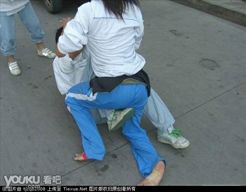 女学生!<em>女流氓</em>!90后?(图)_e度<em>空间</em>